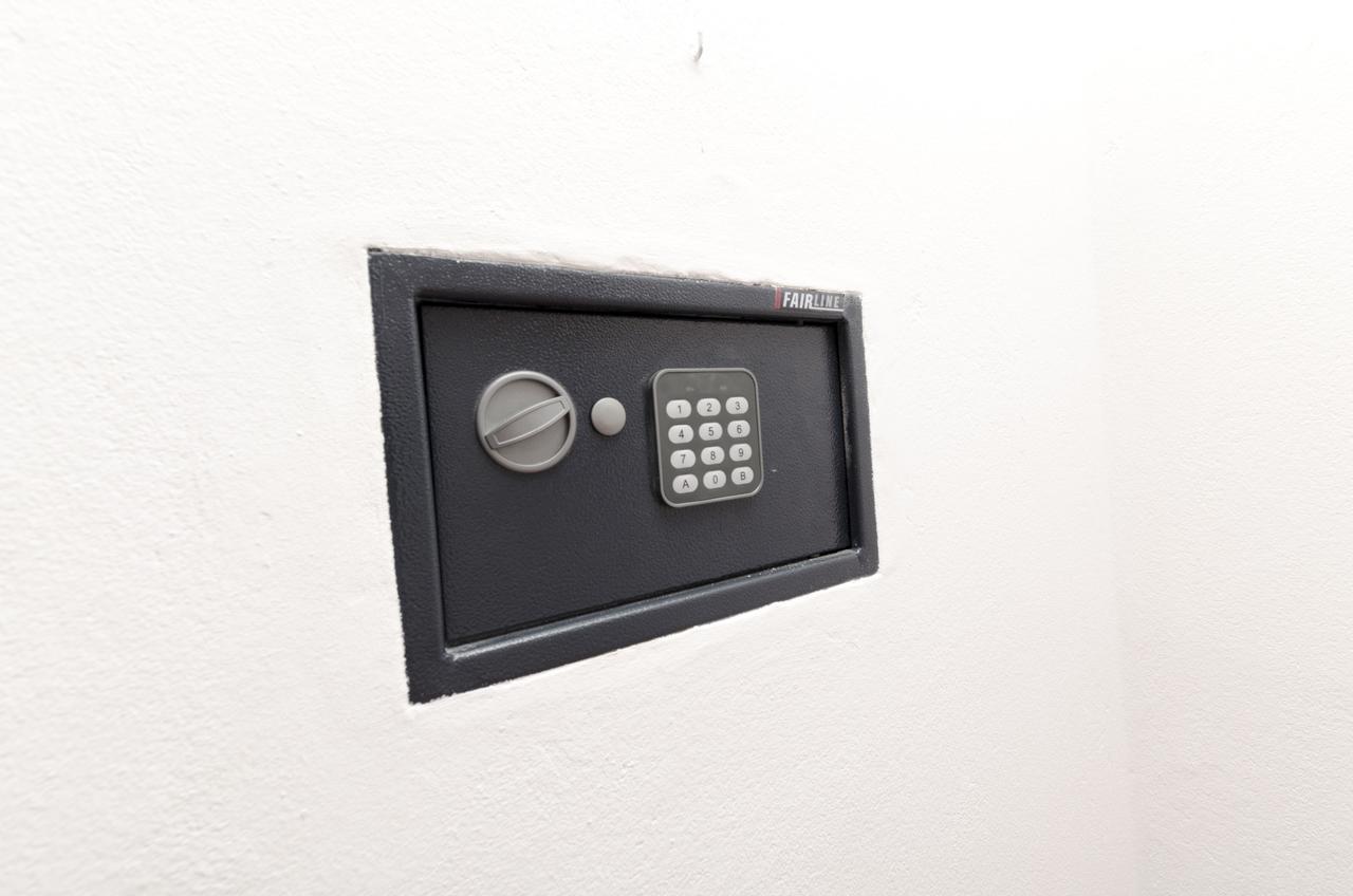 Apartments Spavalo パグ エクステリア 写真